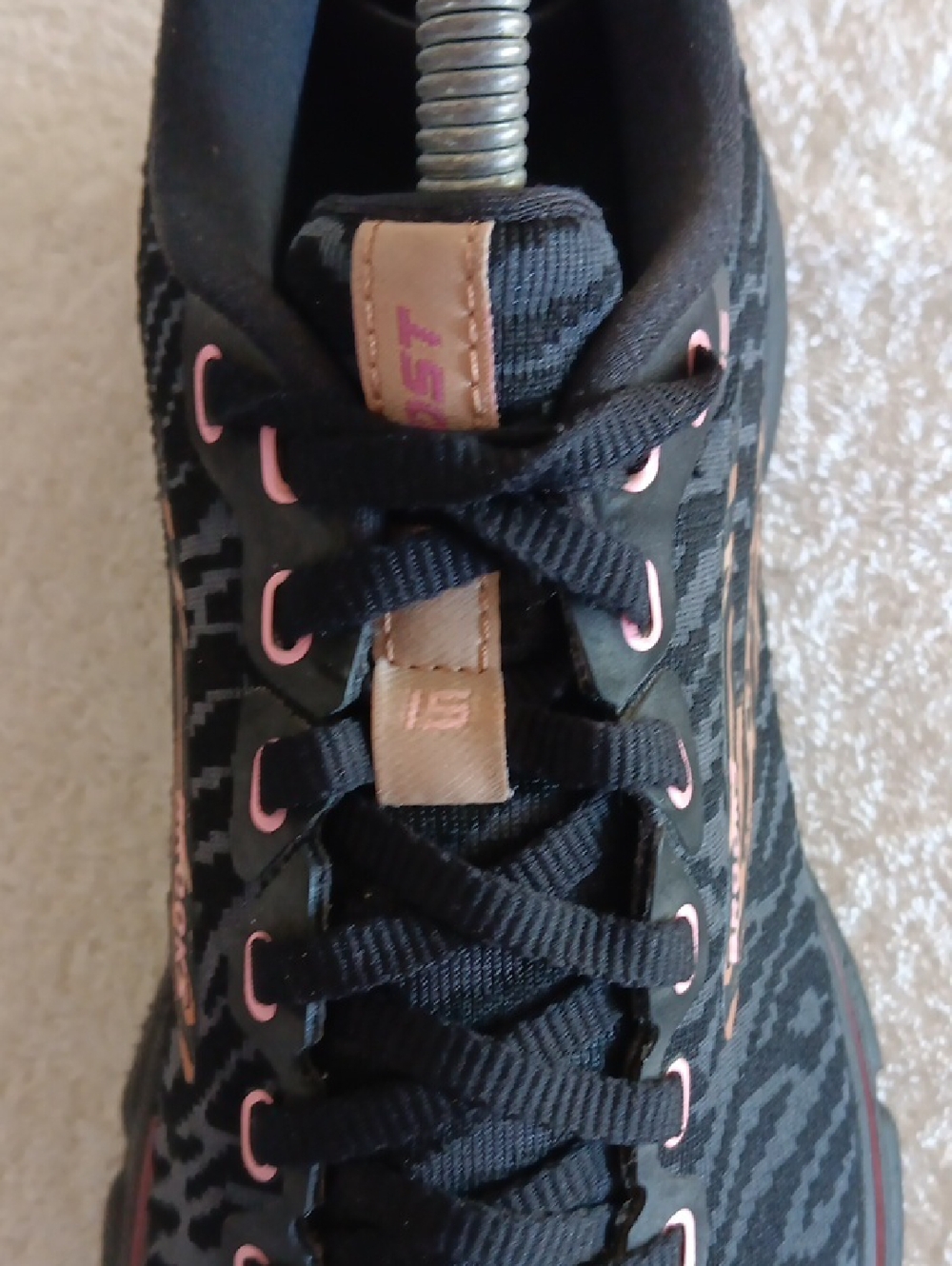 Brooks Ghost 15 Running Shoes - Picture 10 of 16
